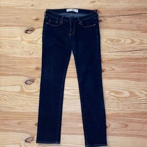 Abercrombie & Fitch size 2s 🌟💫⭐️